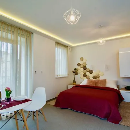 Karinflats - Honey Apt. *